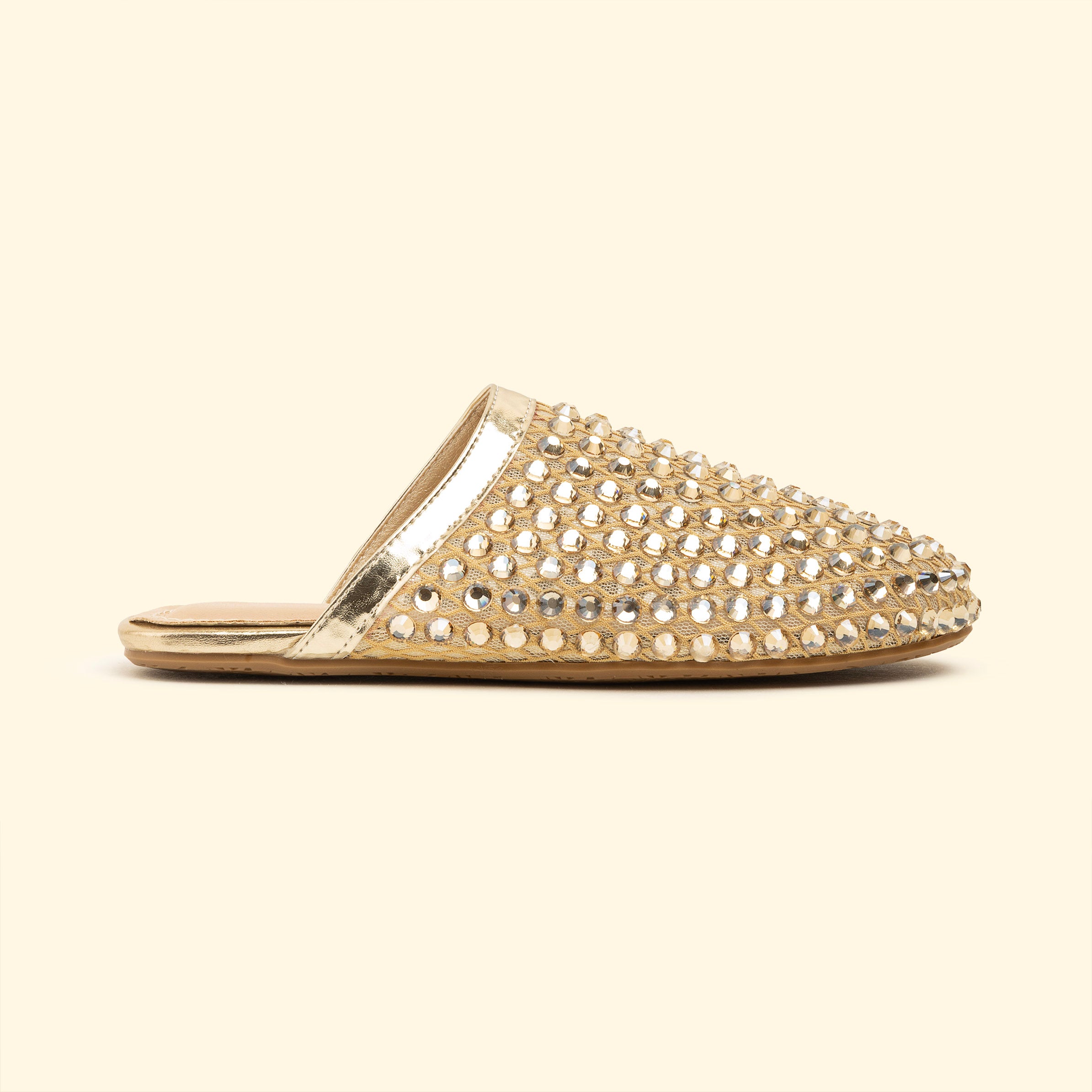 Dazzle Muse - Golden Statue